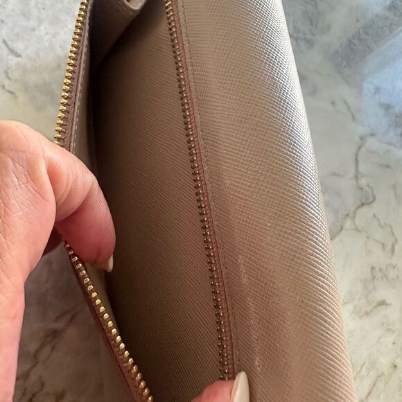 Prada Bi-Color Metal Saffiano Continental long leather Wallet - Picture 6 of 17